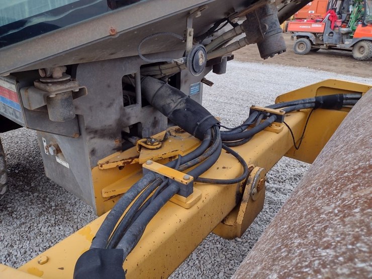 volvo-sd77dx-image-24