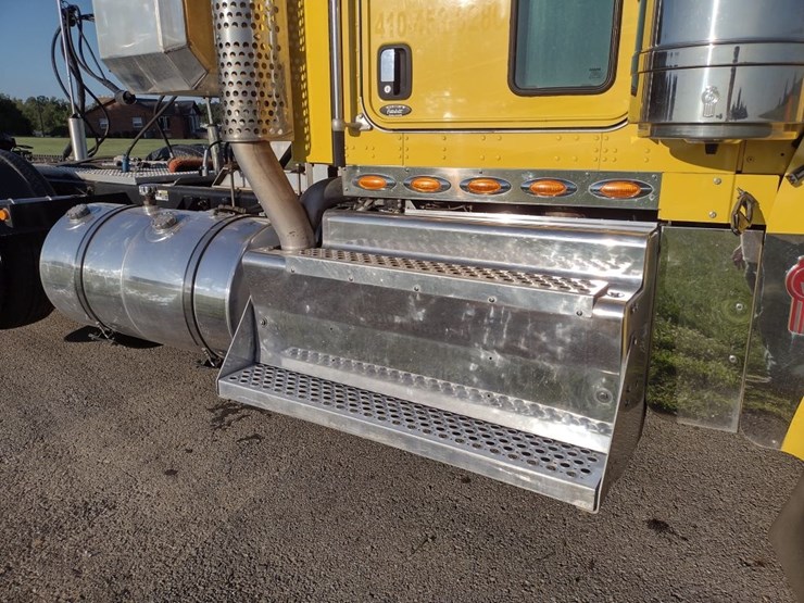 kenworth-w900-image-47