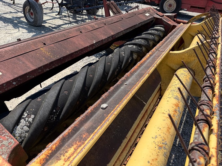 new-holland-479-image-4