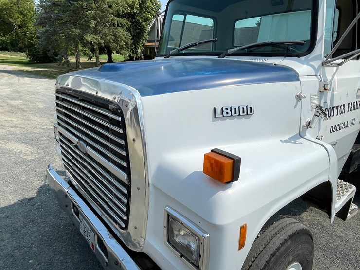 1988-ford-l8000-image-8