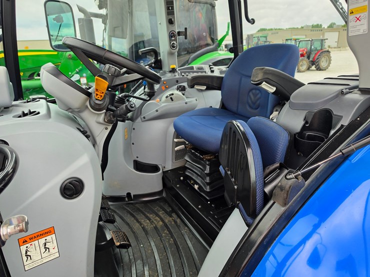 2017-new-holland-t5.110-image-17
