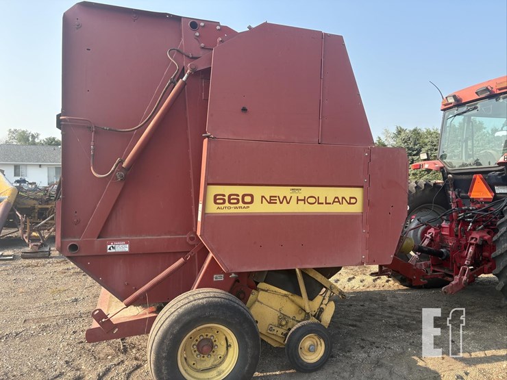 new-holland-660-image-7