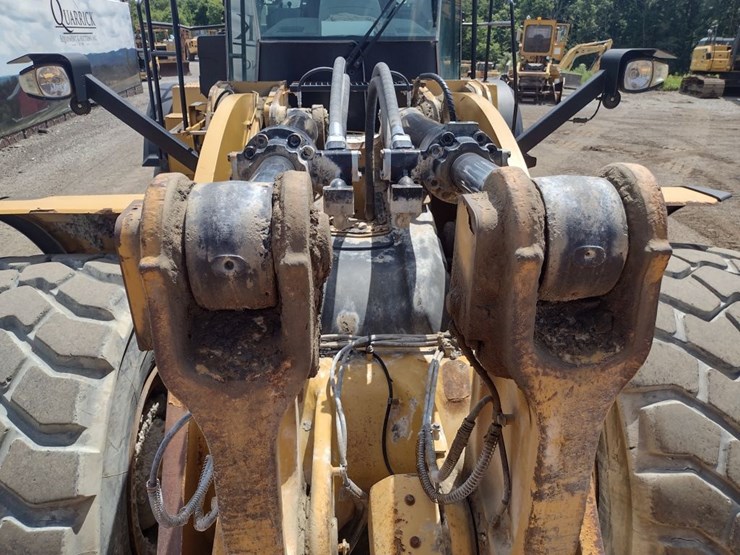 caterpillar-982m-image-24