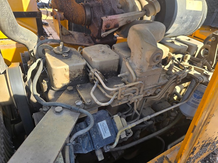 2004-blaw-knox-pf4410-image-36