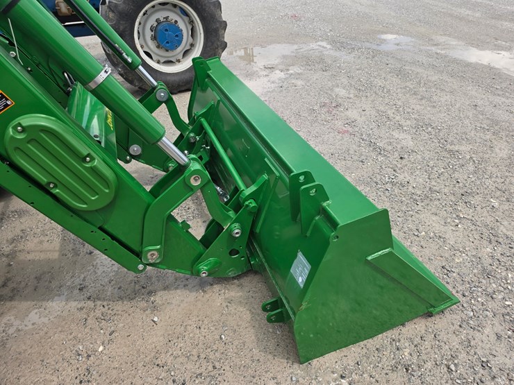 2019-john-deere-6130m-image-6