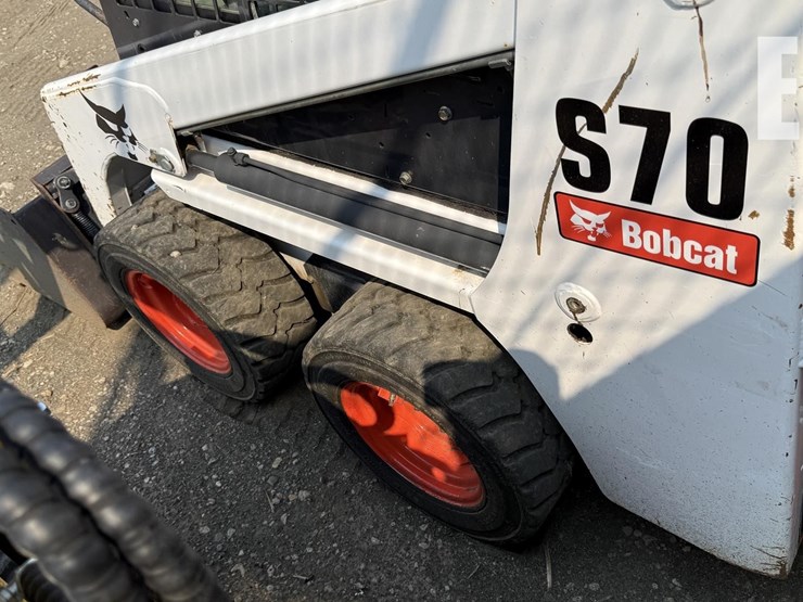 2016-bobcat-s70-image-27