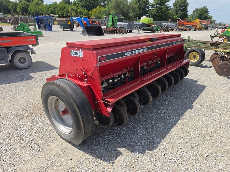 case-ih-5300-image-4