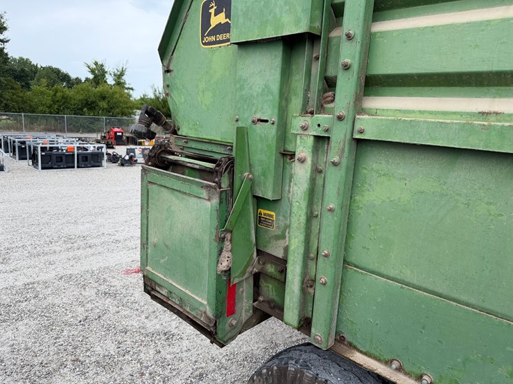 john-deere-714a-image-8