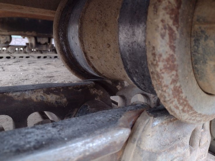 deere-270d-lc-image-22
