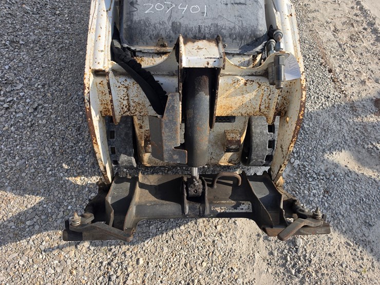 2015-bobcat-mt52-image-3