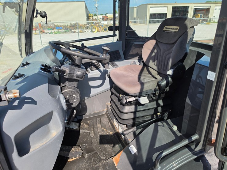 2016-new-holland-w80c-image-11