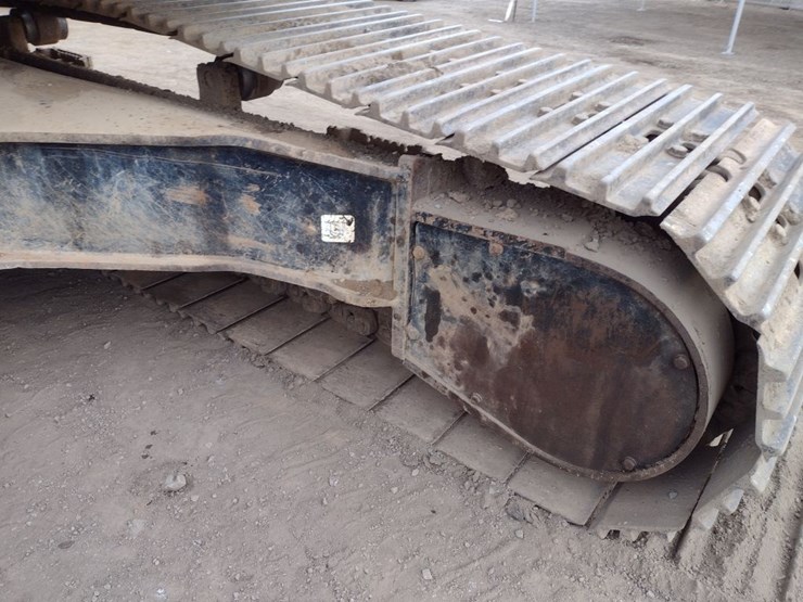 deere-270d-lc-image-53