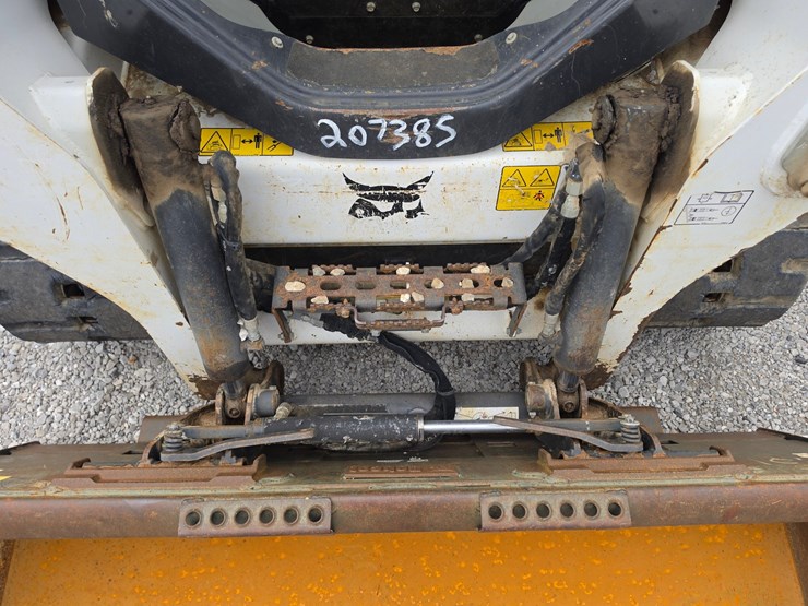 2022-bobcat-t550-image-10