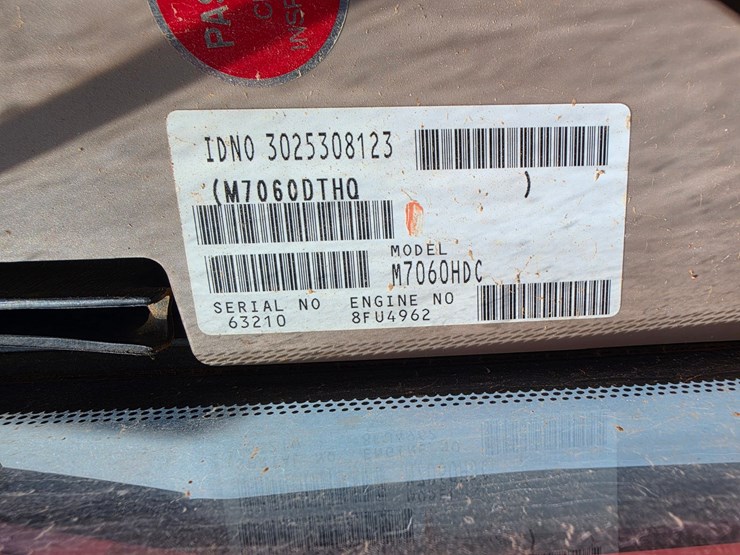 2015-kubota-m7060-image-9