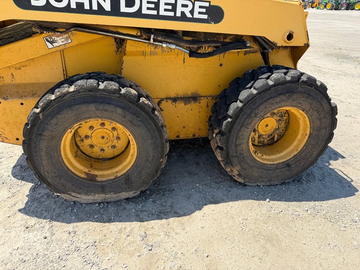 2004-john-deere-280-image-22