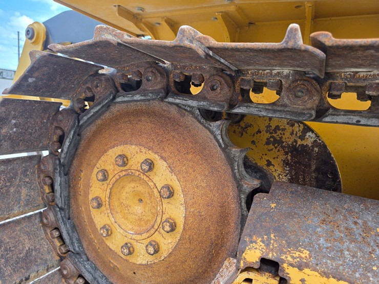 2016-deere-550k-xlt-image-24
