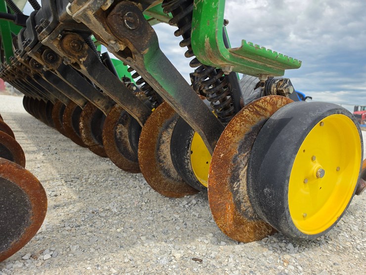1992-john-deere-750-image-8
