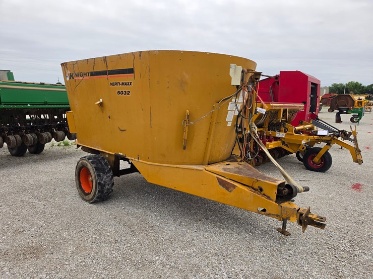 2009-kuhn-knight-5032-image-10