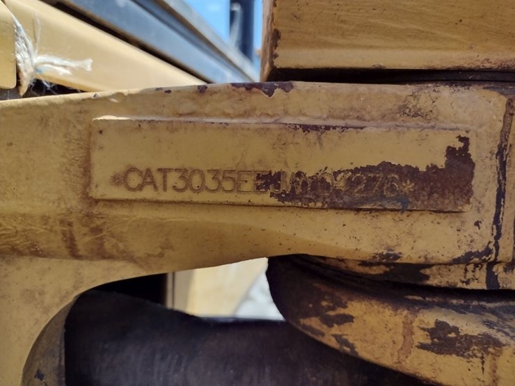 caterpillar-303-image-5
