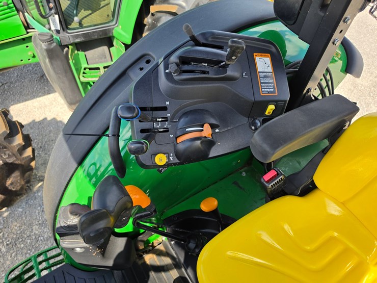 2022-john-deere-5090e-image-12