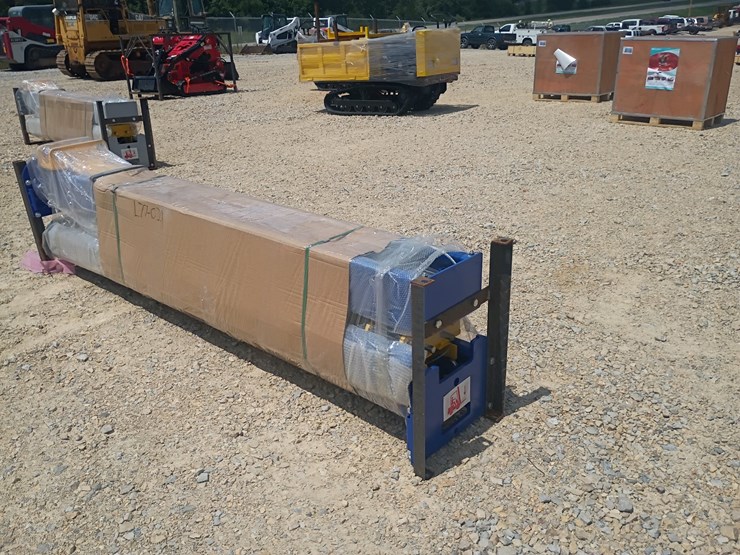 #l77-021-•-lanch-two-post-vehicle-lift-image-7