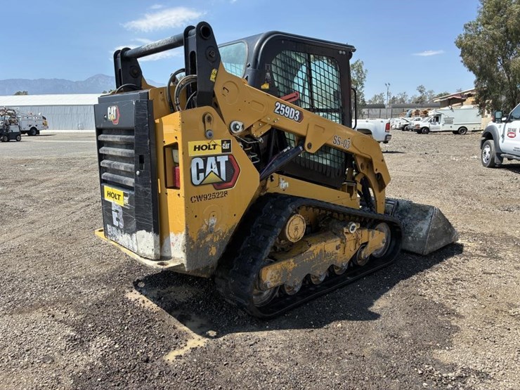 2023-caterpillar-259d3-image-3