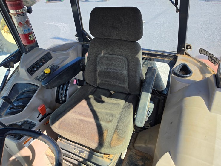 2016-kubota-m7060-image-15