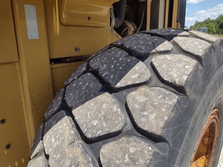 caterpillar-it28g-image-18
