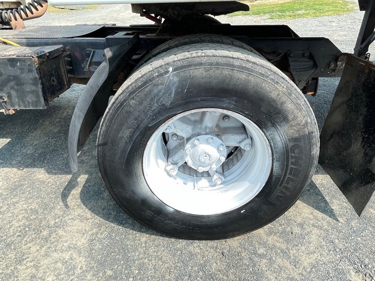 1988-ford-l8000-image-15