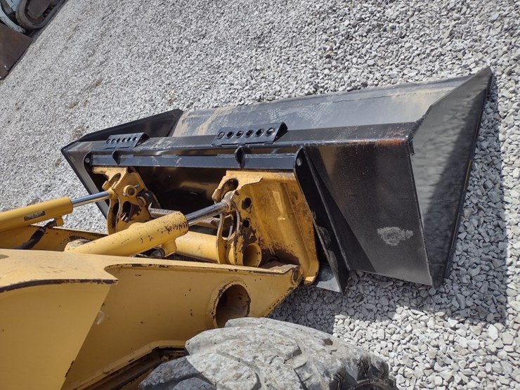 john-deere-250-image-16