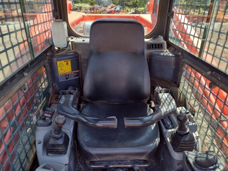 kubota-svl90-image-10