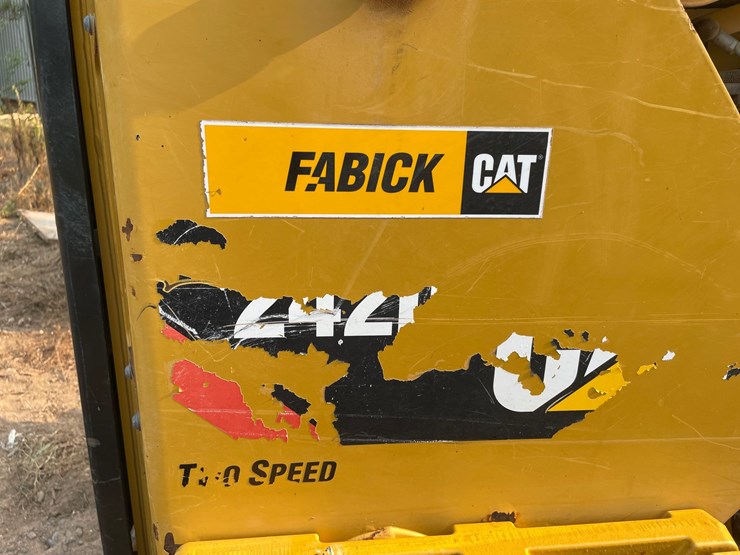 caterpillar-242d-image-10