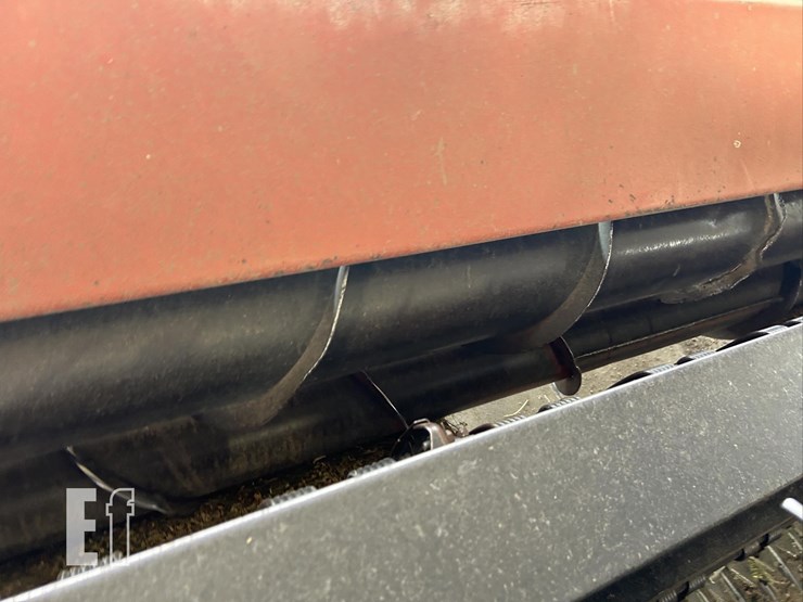 hesston-1170-image-8