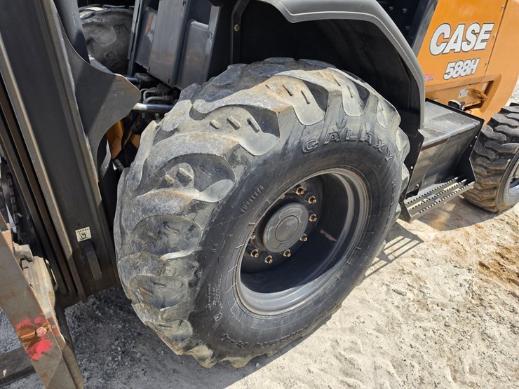2019-case-588h-image-4