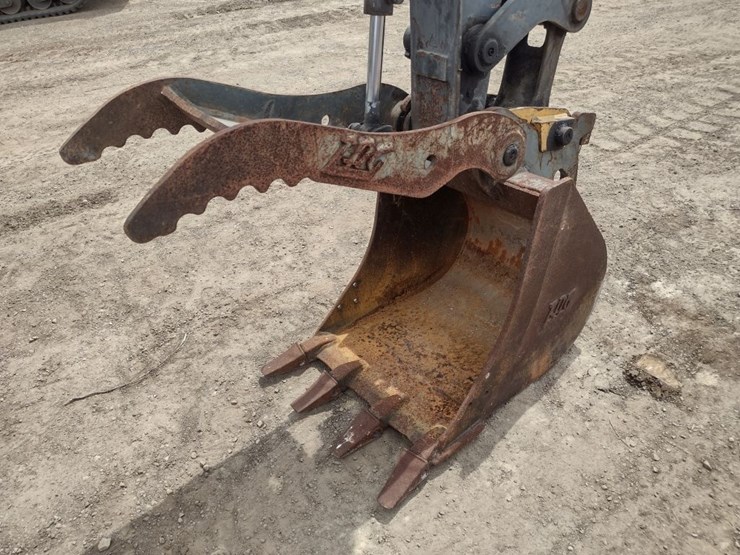 deere-60g-image-25