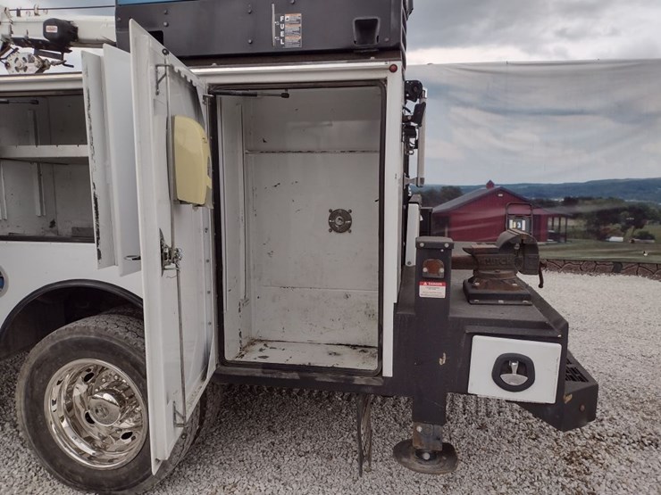 ford-f550-image-21
