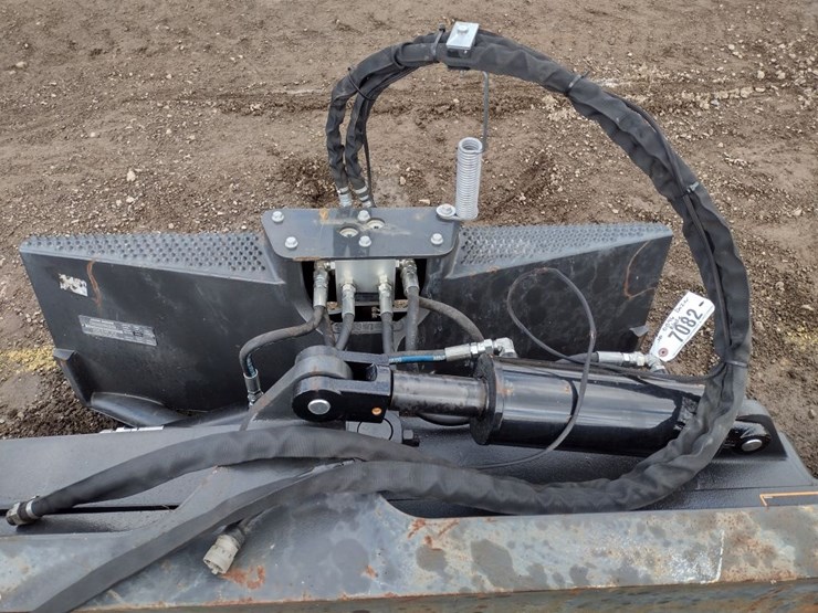 john-deere-24-image-7