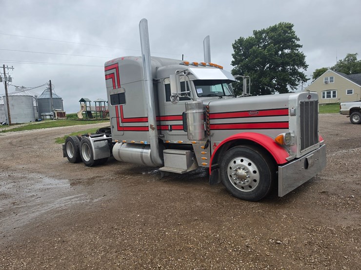 2006-peterbilt-379-image-26