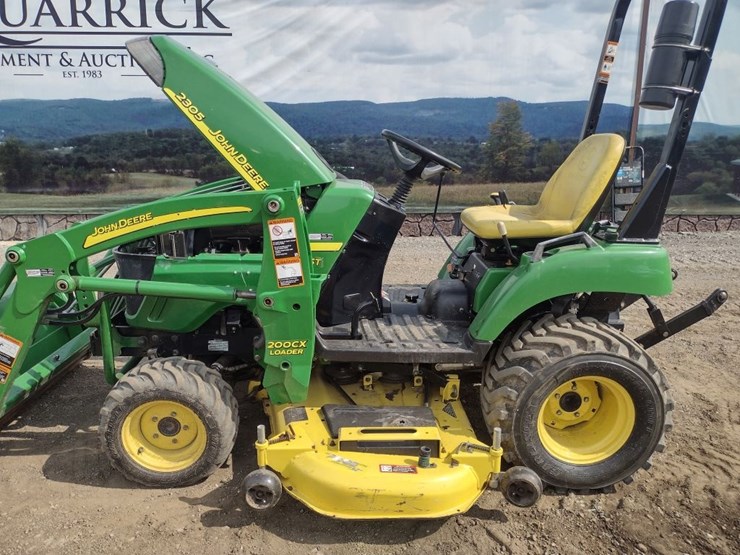 john-deere-2305-image-13