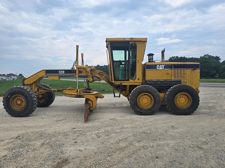 2007-caterpillar-12h-image-6