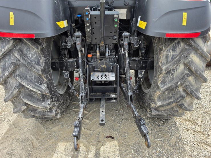 2021-case-ih-vestrum-100-image-8