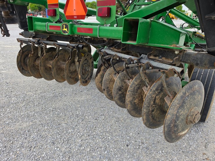 2019-john-deere-2630-image-11