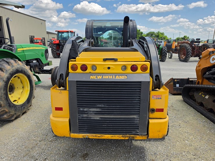 2021-new-holland-c345-image-18