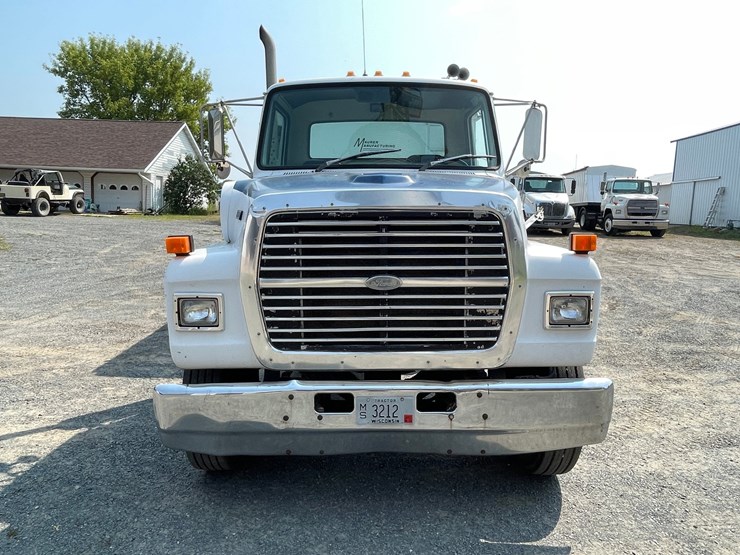 1988-ford-l8000-image-2