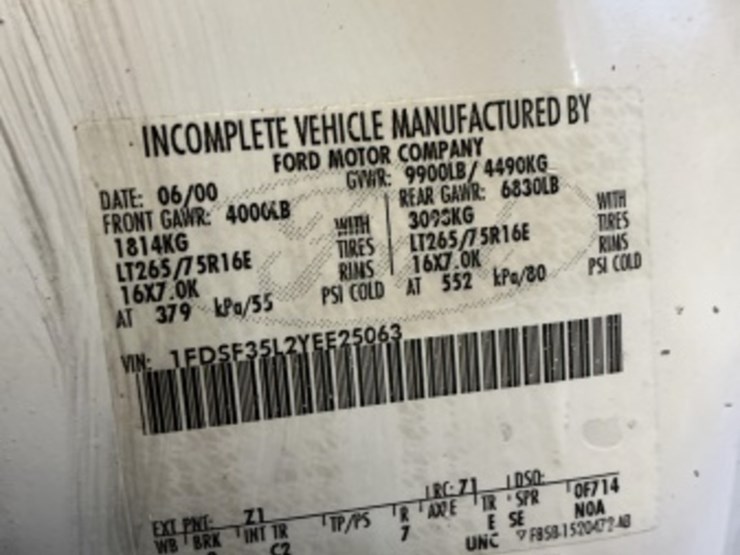 2000-ford-f350-image-16