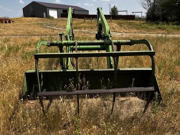 john-deere-158-image-2