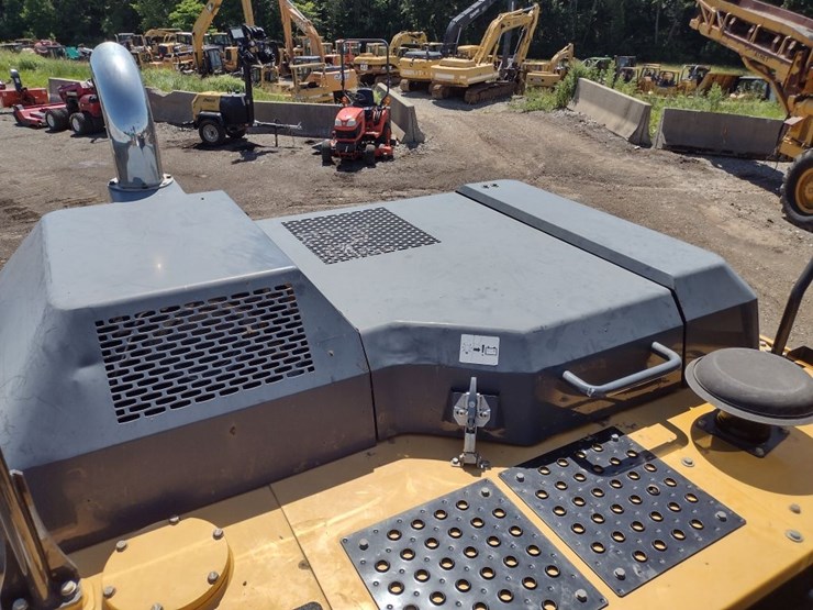 deere-210g-lc-image-36