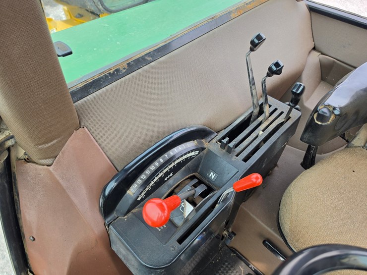 1988-john-deere-4050-image-8