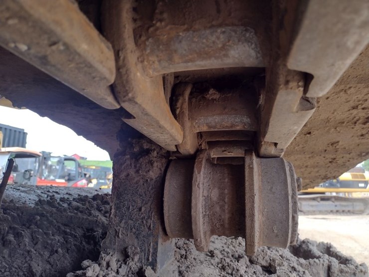 komatsu-pc360-lci-11-image-31