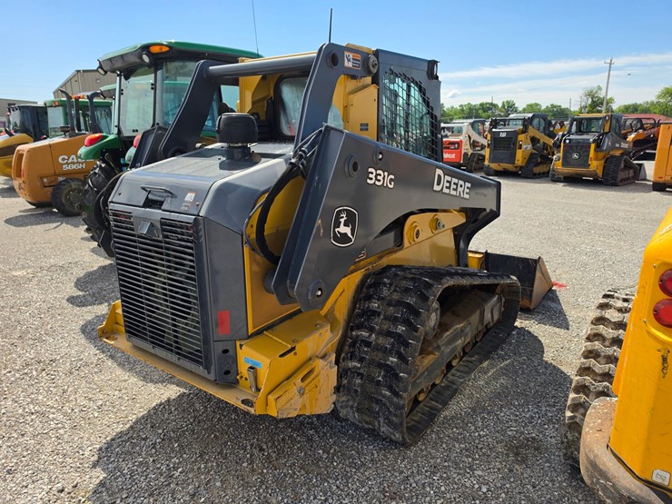 2018-deere-331g-image-18